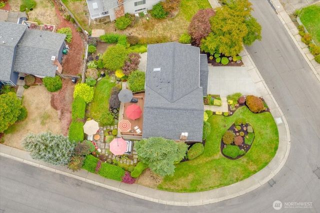 10503 158th Avenue NE, Redmond, WA 98052
