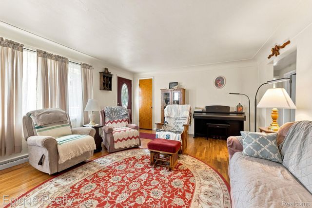 10091 N Genesee Road, Thetford Township, MI 48458