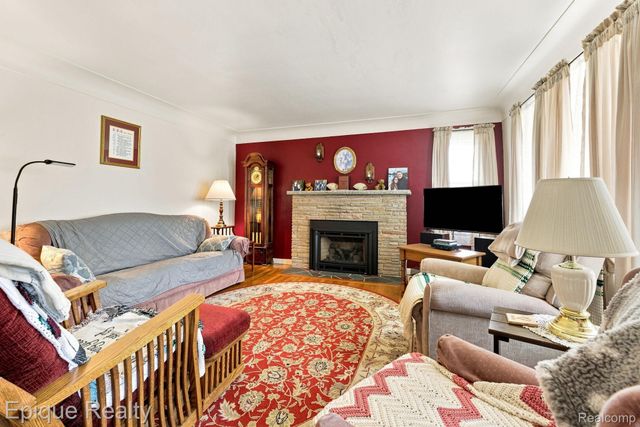10091 N Genesee Road, Thetford Township, MI 48458