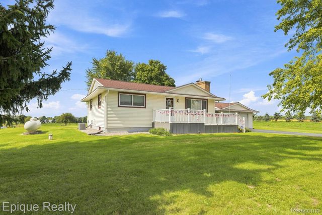 10091 N Genesee Road, Thetford Township, MI 48458