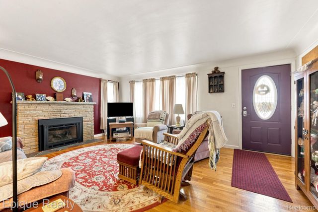 10091 N Genesee Road, Thetford Township, MI 48458