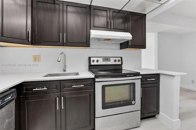 450 NW 20th St 2120, Boca Raton, FL 33431