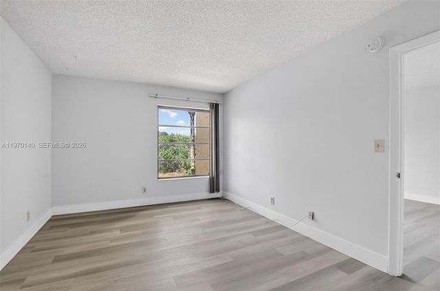 450 NW 20th St 2120, Boca Raton, FL 33431