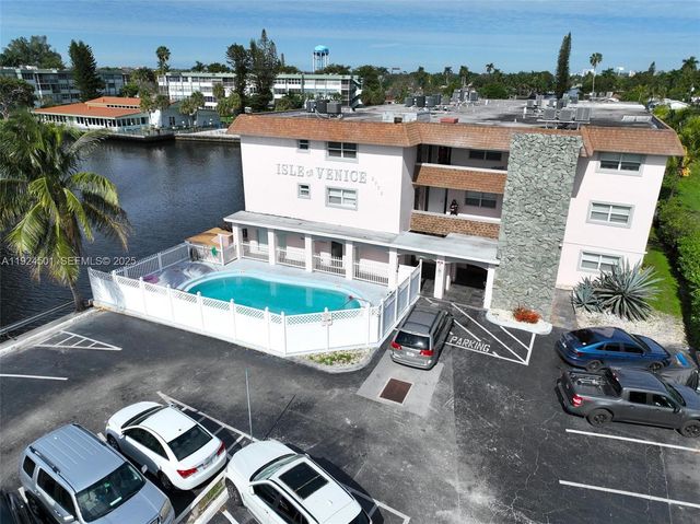 2775 Taft St 301, Hollywood, FL 33020