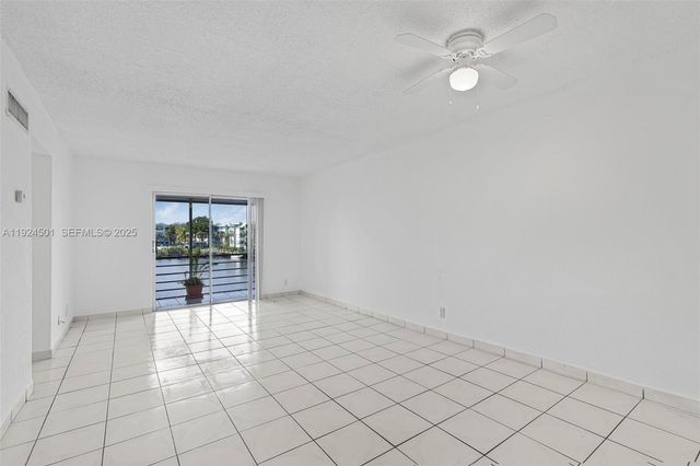 2775 Taft St 301, Hollywood, FL 33020