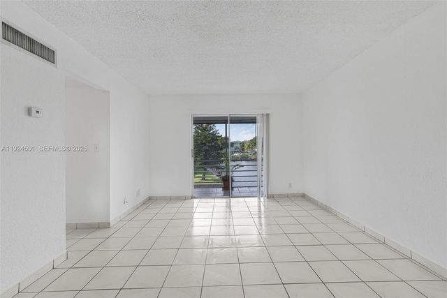 2775 Taft St 301, Hollywood, FL 33020