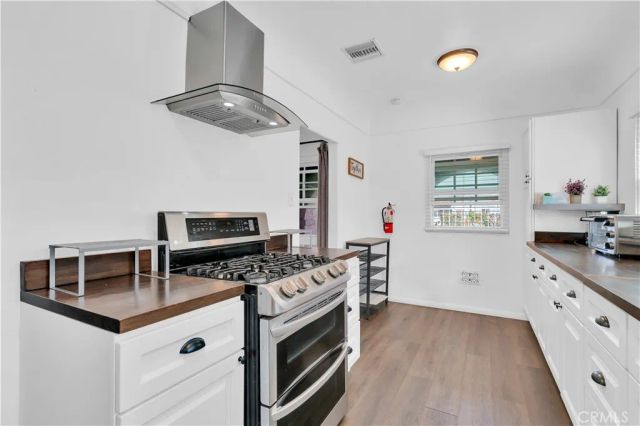 8319 S Van Ness, Inglewood, CA 90305