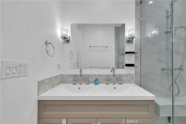 8319 S Van Ness, Inglewood, CA 90305