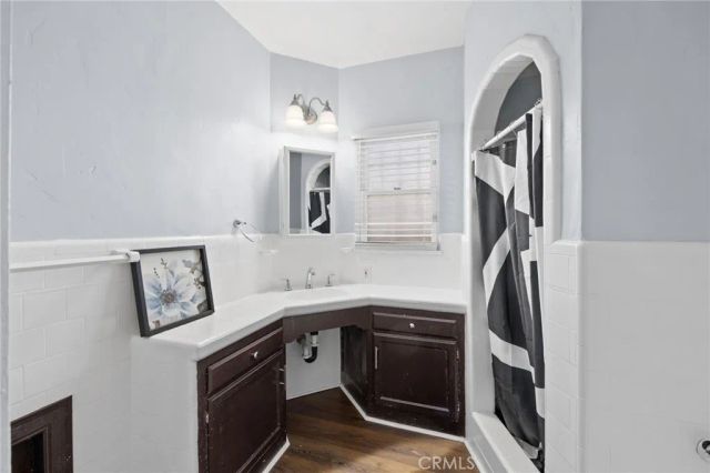 8319 S Van Ness, Inglewood, CA 90305