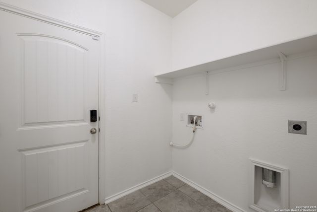 8938 VICTORIA LAKE, San Antonio, TX 78224