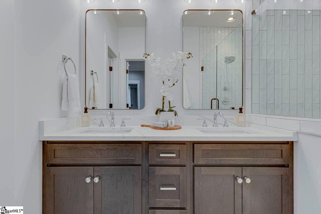 35 Endel Street, Greenville, SC 29611