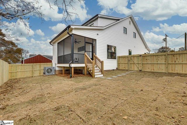 35 Endel Street, Greenville, SC 29611