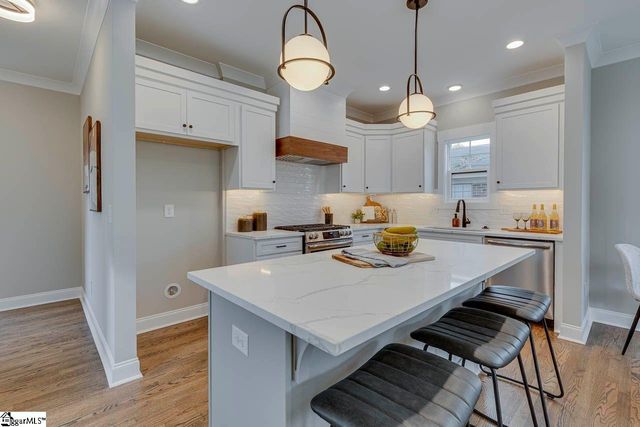 35 Endel Street, Greenville, SC 29611