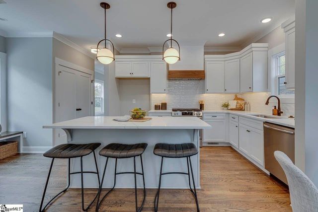 35 Endel Street, Greenville, SC 29611