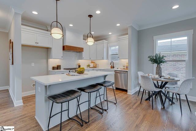 35 Endel Street, Greenville, SC 29611