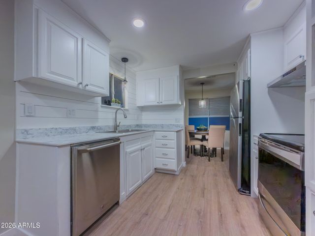 16225 N 29th ST -- 51, Phoenix, AZ 85032