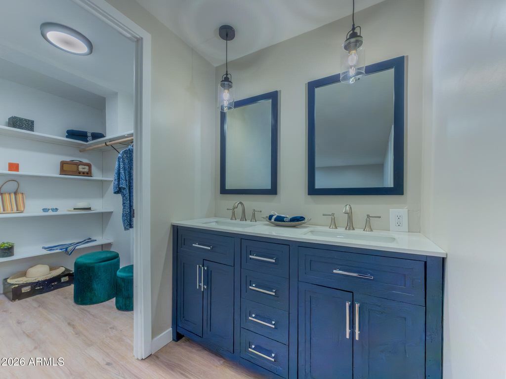 Image 8 of property listing at 16225 N 29th ST -- 51, Phoenix, AZ 85032