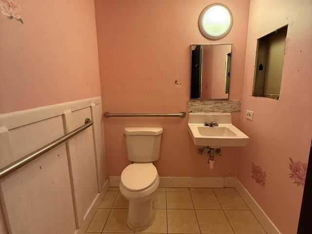 1600 Maple Avenue D, Lisle, IL 60532