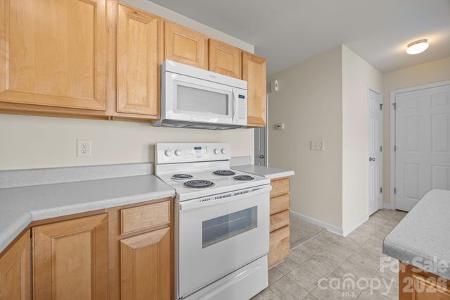 11138 Derryrush Drive, Charlotte, NC 28213