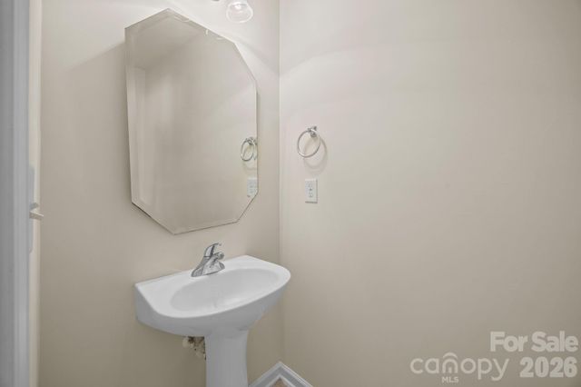 11138 Derryrush Drive, Charlotte, NC 28213