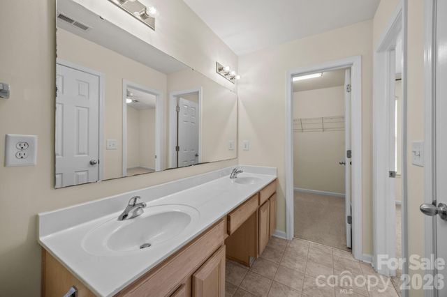 11138 Derryrush Drive, Charlotte, NC 28213