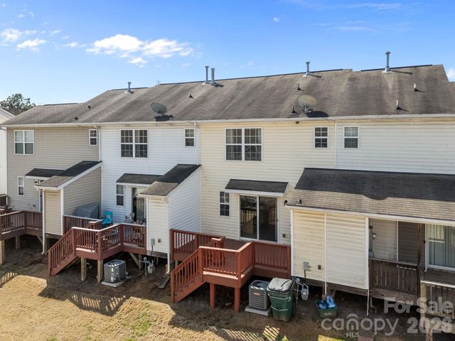 11138 Derryrush Drive, Charlotte, NC 28213