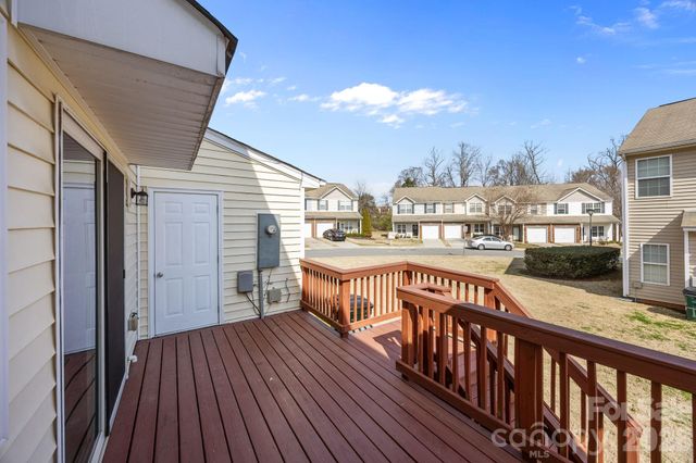 11138 Derryrush Drive, Charlotte, NC 28213