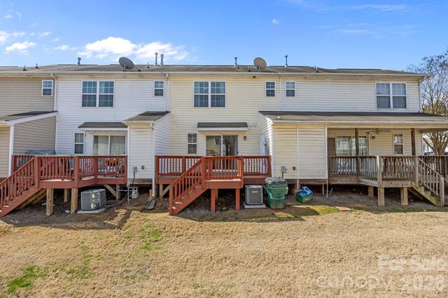 11138 Derryrush Drive, Charlotte, NC 28213