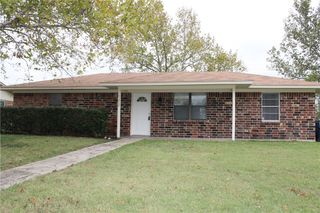 122 Southside Drive, Sanger, TX 76266