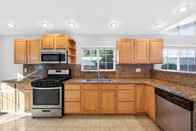 5267 Meadow Wood, Lakewood, CA 90712