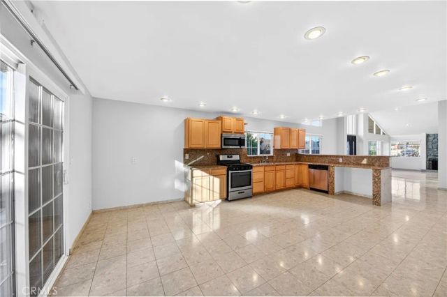 5267 Meadow Wood, Lakewood, CA 90712