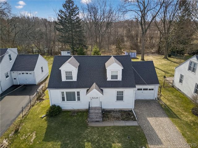 116 Chestnut Hill Drive, Salina, NY 13088