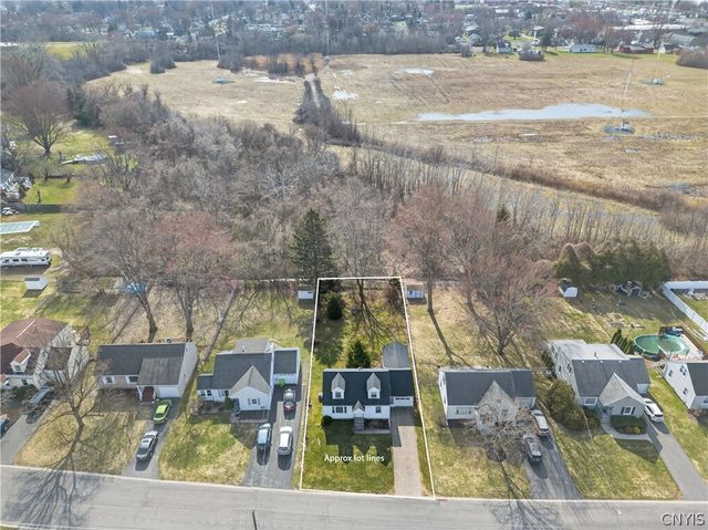 116 Chestnut Hill Drive, Salina, NY 13088