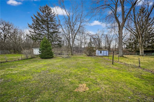 116 Chestnut Hill Drive, Salina, NY 13088