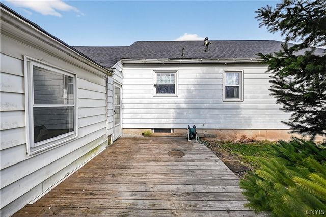 116 Chestnut Hill Drive, Salina, NY 13088