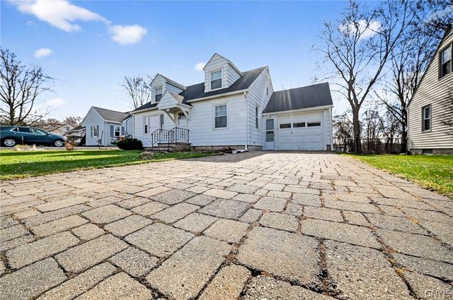 116 Chestnut Hill Drive, Salina, NY 13088