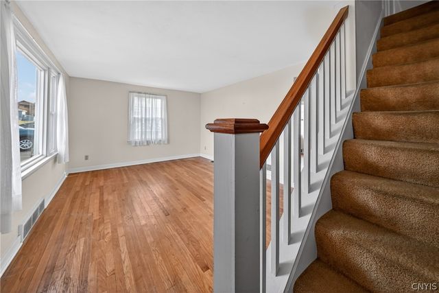 116 Chestnut Hill Drive, Salina, NY 13088