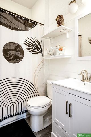 2524 Fort Street, Omaha, NE 68111