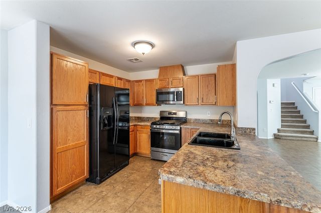 6581 Rose Hill River Drive, Las Vegas, NV 89122