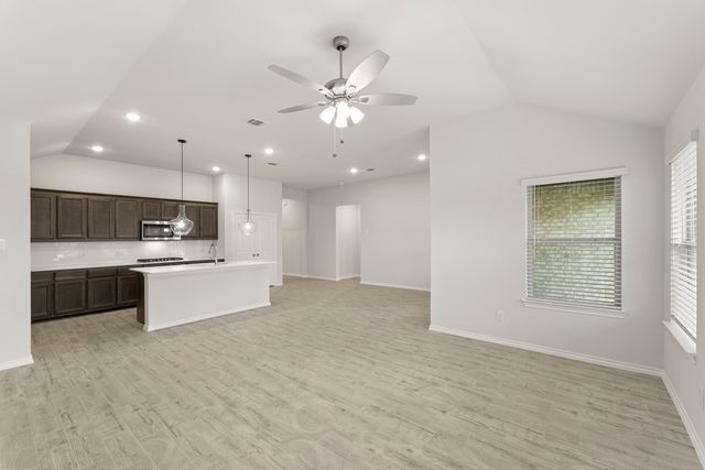 114 Bandit Trail, Terrell, TX 75160