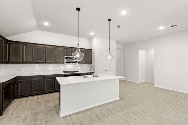 114 Bandit Trail, Terrell, TX 75160