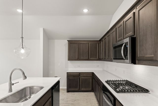 114 Bandit Trail, Terrell, TX 75160