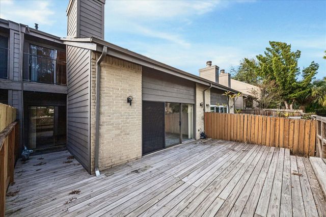 18039 Starboard Drive, Houston, TX 77058