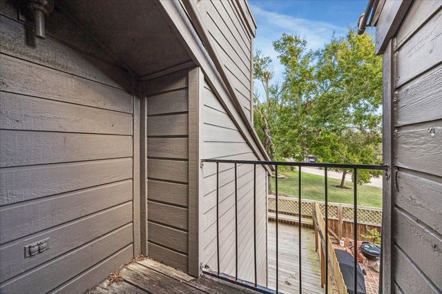 18039 Starboard Drive, Houston, TX 77058