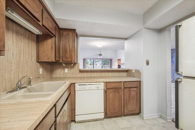 18039 Starboard Drive, Houston, TX 77058