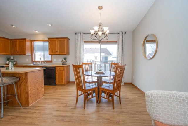 2223 Fairbanks Drive, North Mankato, MN 56003