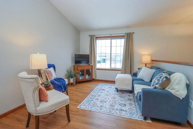 2223 Fairbanks Drive, North Mankato, MN 56003