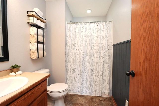 2223 Fairbanks Drive, North Mankato, MN 56003