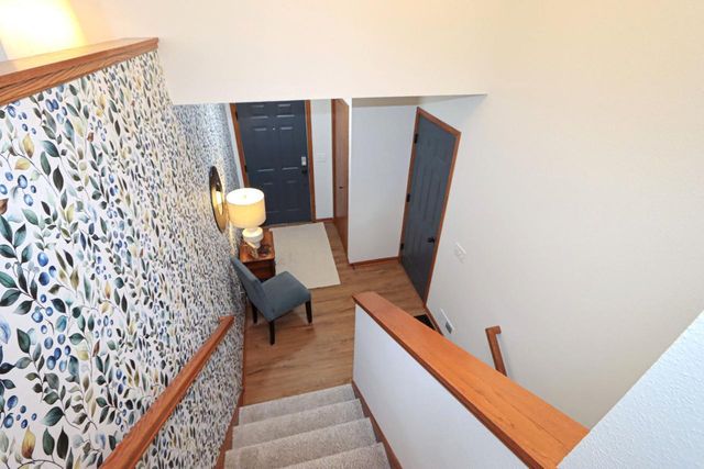 2223 Fairbanks Drive, North Mankato, MN 56003