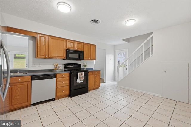 3129 HOWELLSVILLE RD, Front Royal, VA 22630